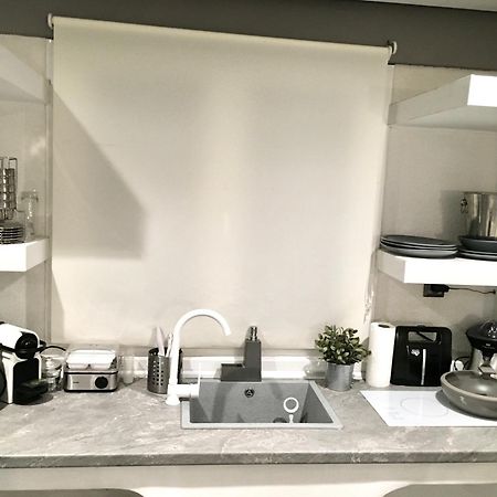 Cute Private Studio With Yard Tesalonika Bagian luar foto